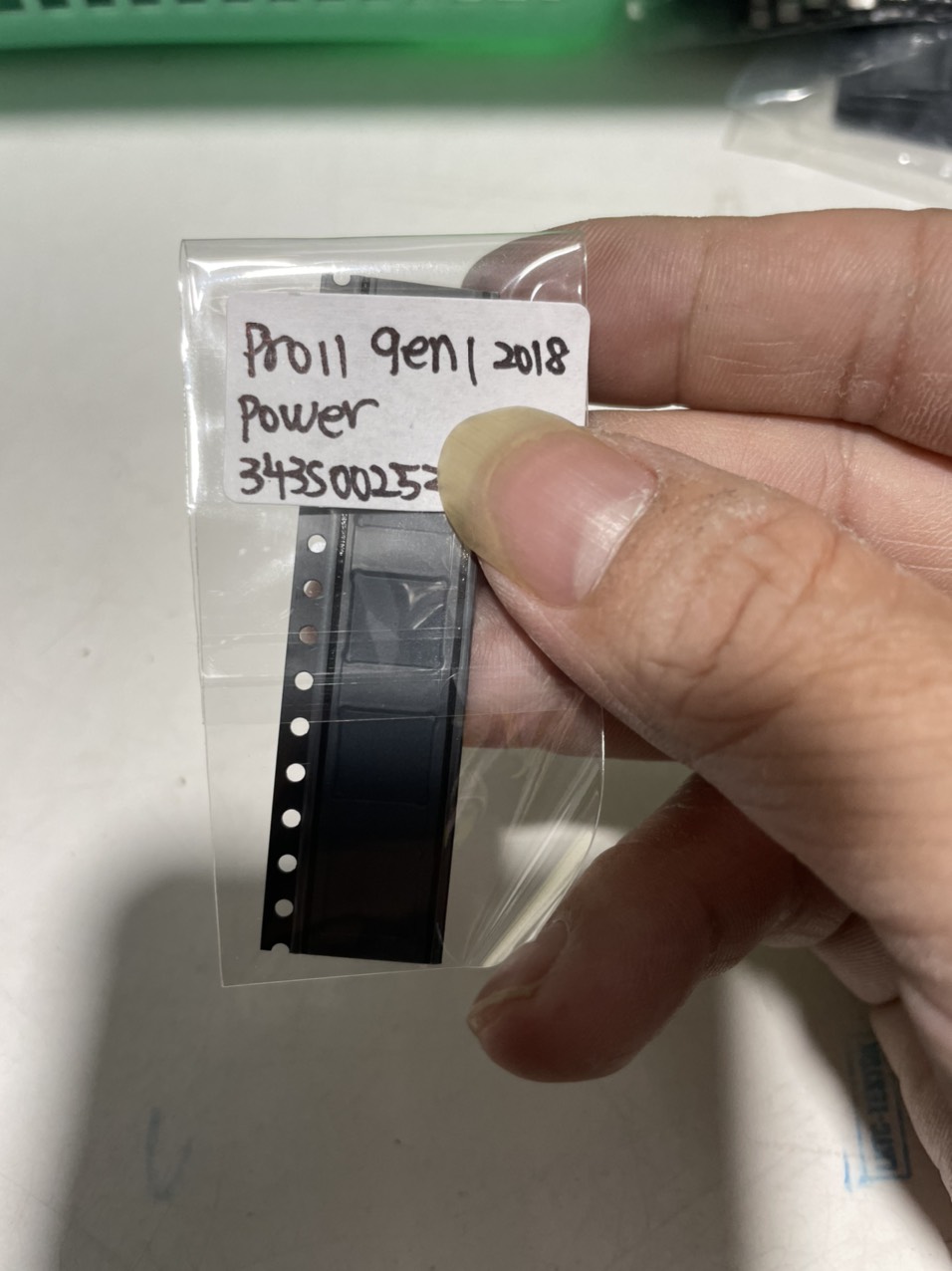 IC NGUỒN IPAD PRO11 GEN1-2018(0252)